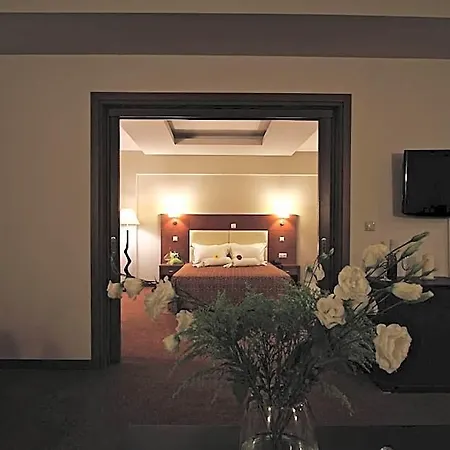 Hotel Siris 4*
